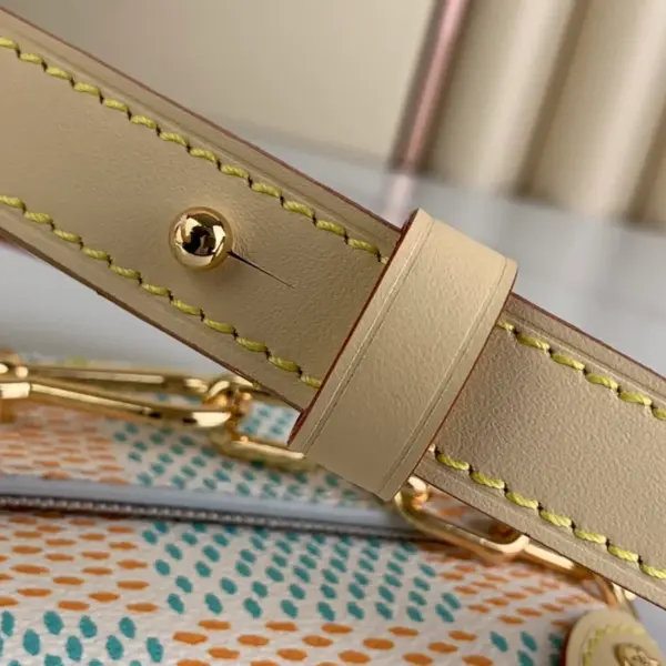 Louis Vuitton Steamer可穿戴式錢包 | Damier Heritage復古白