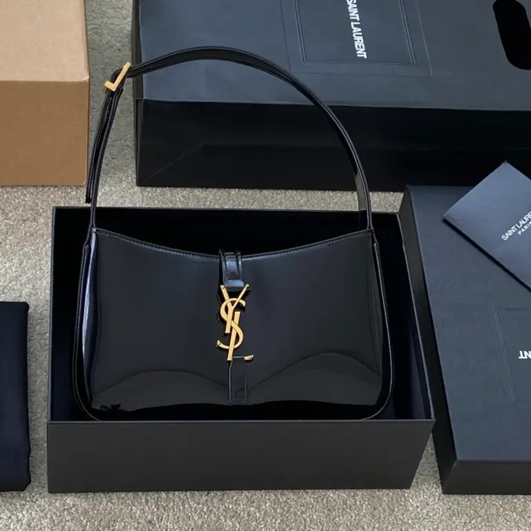 SAINT LAURENT MONOGRAM HOBO手袋