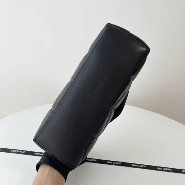 義大利小羊皮翻蓋絎縫鏈條信封包 15 義大利小羊皮翻蓋絎縫鏈條信封包
