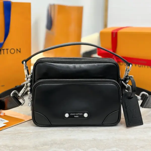 Louis Vuitton Nil黑色小牛皮都市手提包
