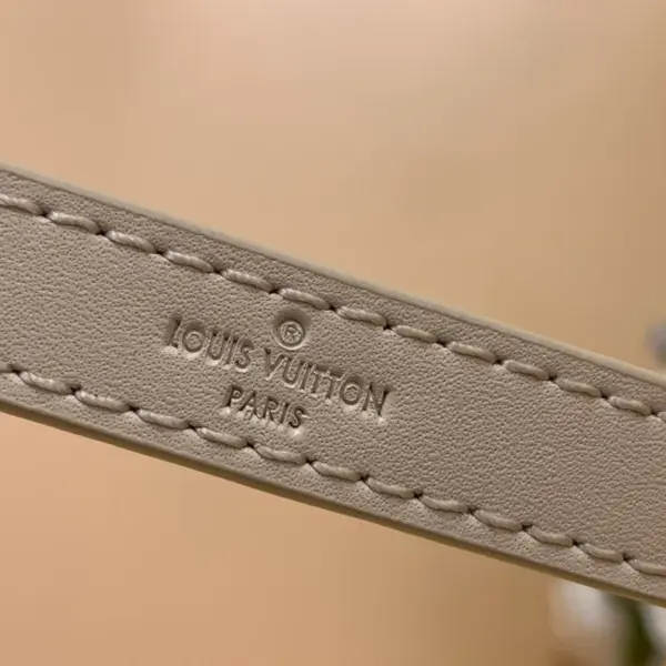 Louis Vuitton Twist PM Slim包包 - Say My Name系列
