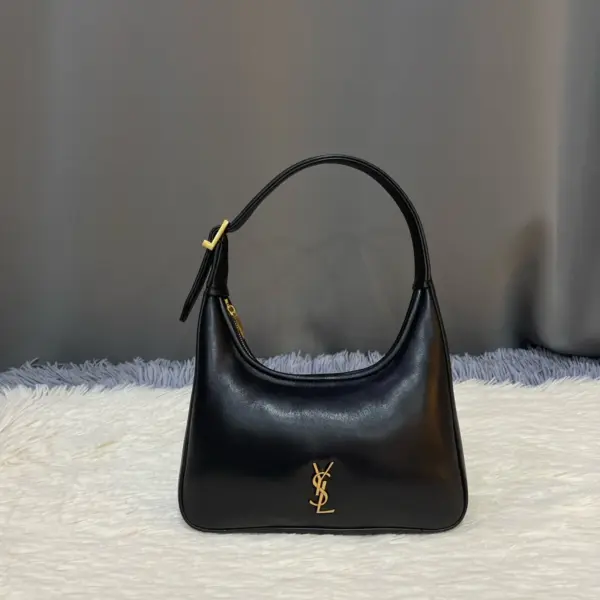 小羊皮CASSANDRE裝飾柔軟手袋