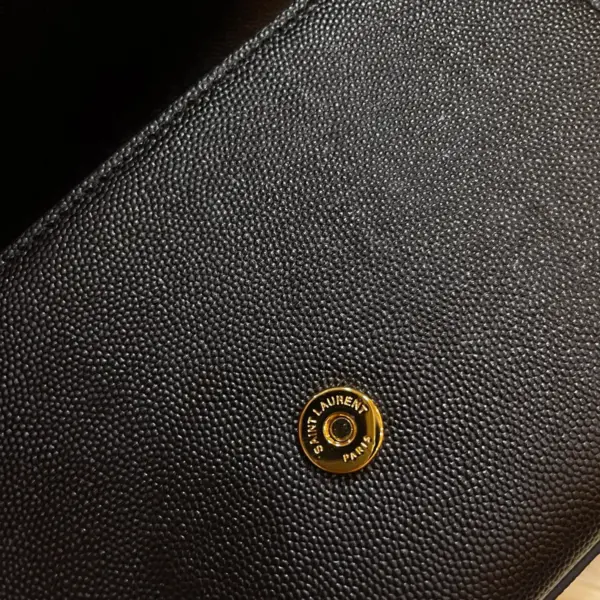 KATE雋永粒面壓紋皮革手袋