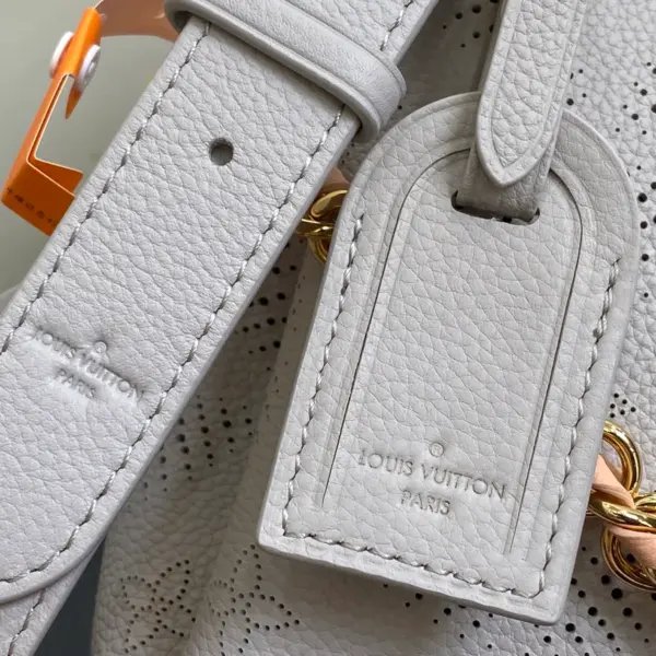 Louis Vuitton Hand It All PM 鏤空雕花Mahina小牛皮手提包