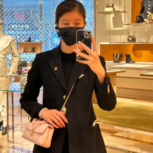 Nano Madeleine 雙色調時尚包包