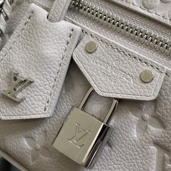 Louis Vuitton Vanity Chain Pouch 經典旅行風鏈條小包