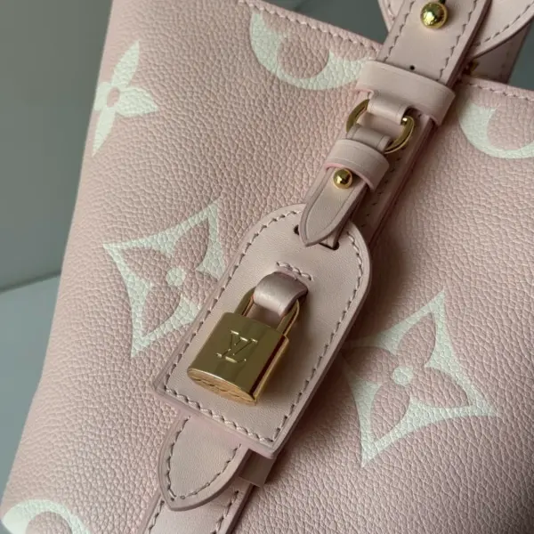 LV All In BB包包 粉石英色 Monogram Empreinte皮革二合一斜挎包