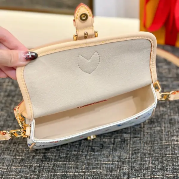 LV x TM Nano Diane 彩色Monogram斜挎包包