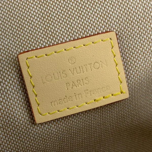 Louis Vuitton Steamer可穿戴式錢包 | Damier Heritage復古白