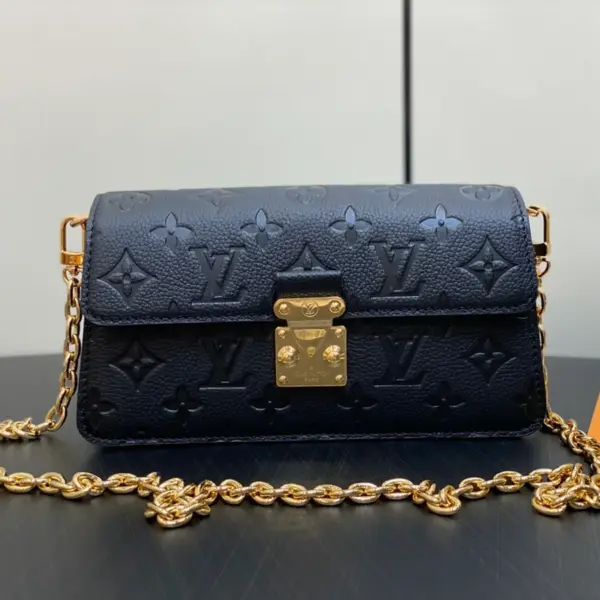 路易威登Wallet On Chain Métis 黑色Monogram Empreinte皮革鏈帶包包 12 路易威登Wallet On Chain Métis 黑色Monogram Empreinte皮革鏈帶包包
