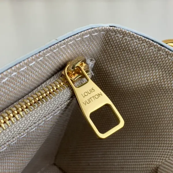 Louis Vuitton Steamer可穿戴式錢包 | Damier Heritage復古白