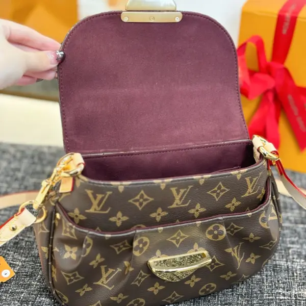 Louis Vuitton Sunset Monogram 包包 - 復古百搭斜挎包