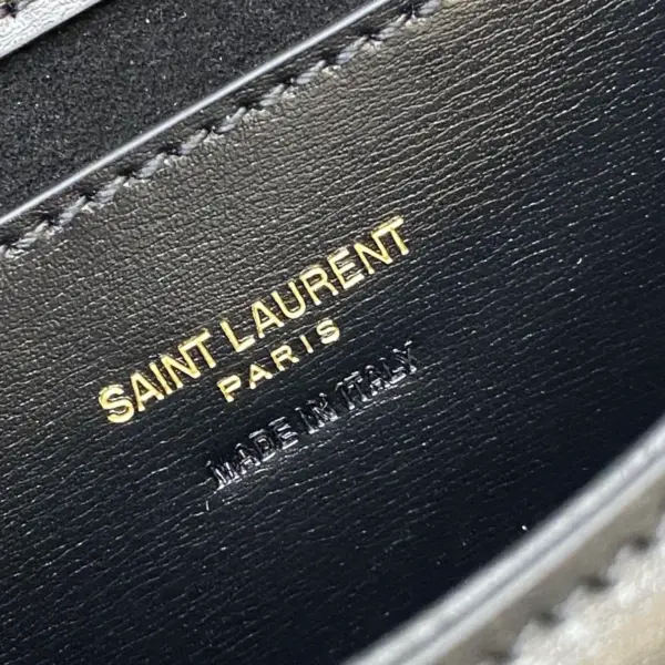 SAINT LAURENT BOX小牛皮CASSANDRE頂柄手袋