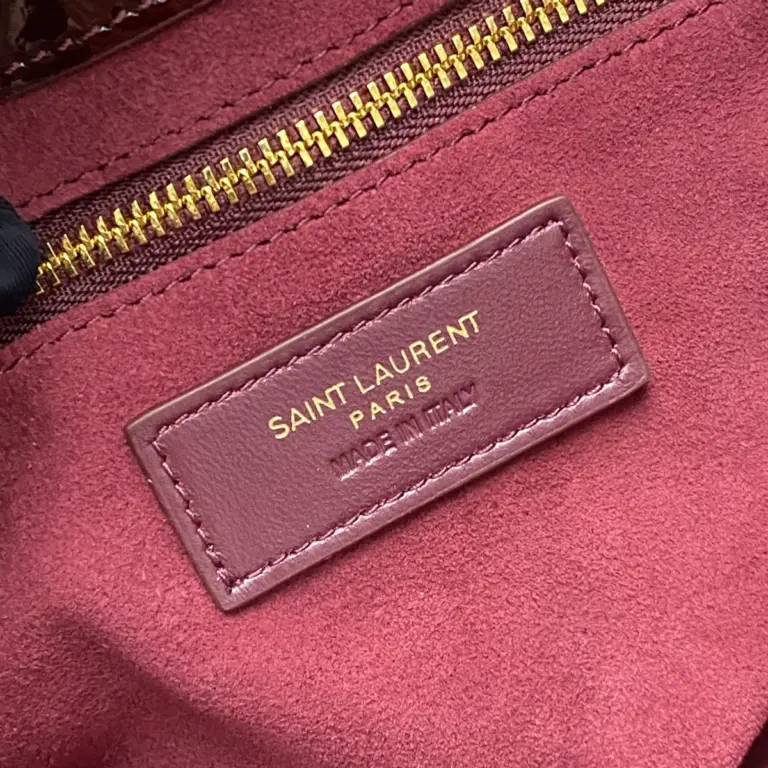 SAINT LAURENT MONOGRAM HOBO 手袋