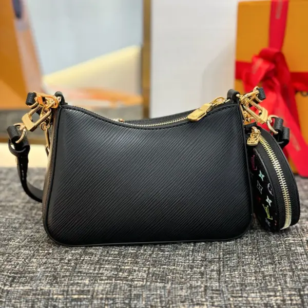 LV x TM Marellini Epi皮革粗鏈帶多功能手拿包