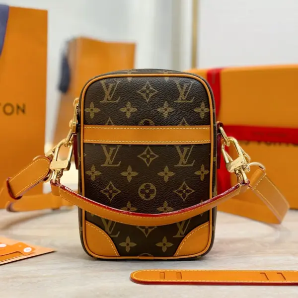 Louis Vuitton Danube 複刻斜背包 | Pharrell Williams 聯名80年代靈感典藏款