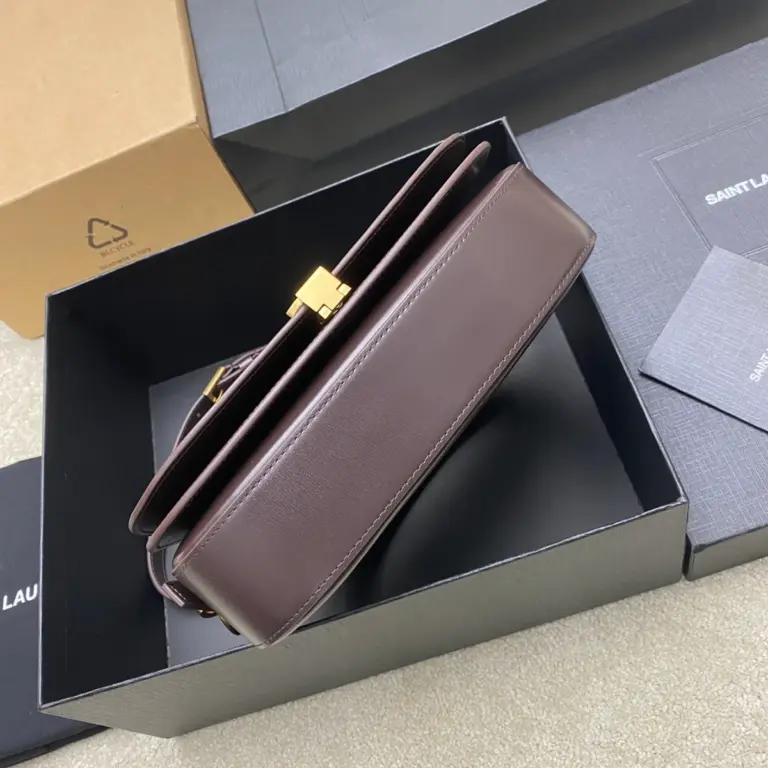 半月形拋光小牛皮肩背袋