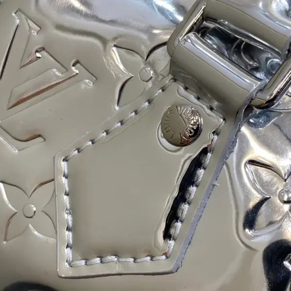 LV Ski系列 Speedy Bandoulière 20包包 - Monogram Miroir閃耀復古未來風