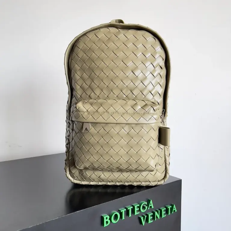 BottegaVeneta灰褐色Intrecciato編織小號皮革背包
