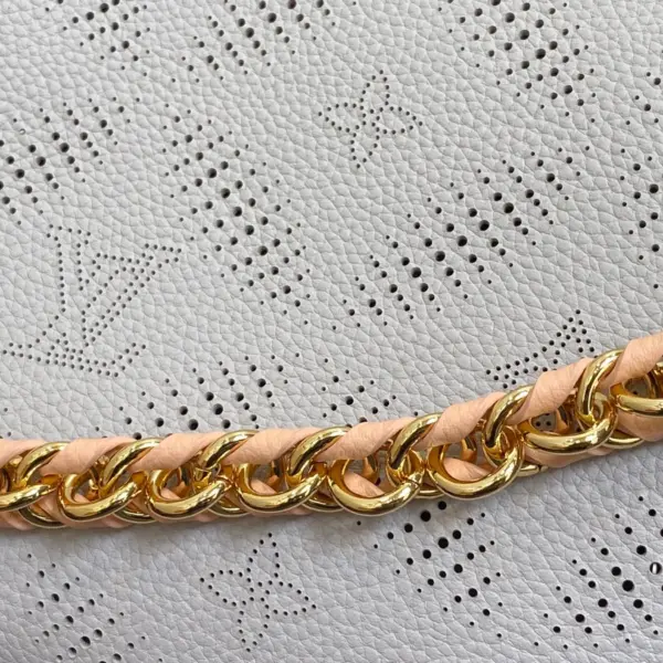 Louis Vuitton Hand It All PM 鏤空雕花Mahina小牛皮手提包
