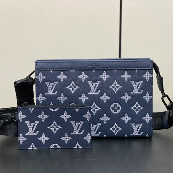 Louis Vuitton Gaston 可穿戴式 Monogram Shadow 小牛皮錢包