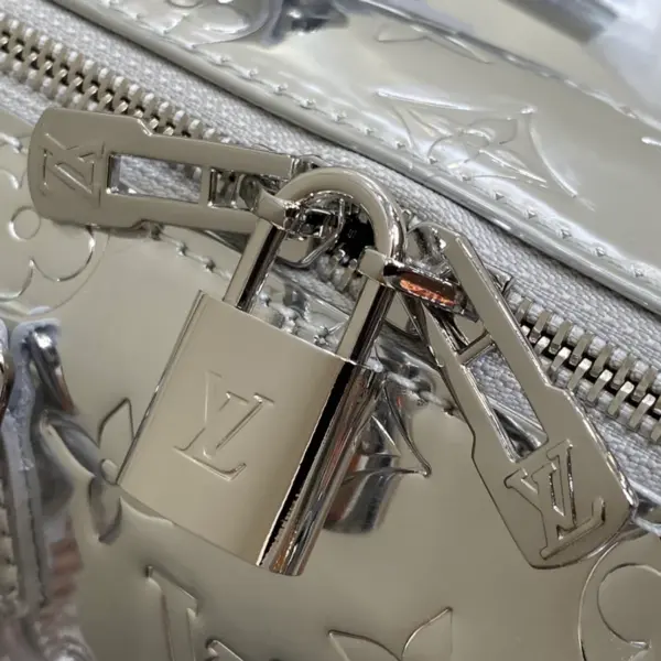 LV Ski系列 Speedy Bandoulière 20包包 - Monogram Miroir閃耀復古未來風