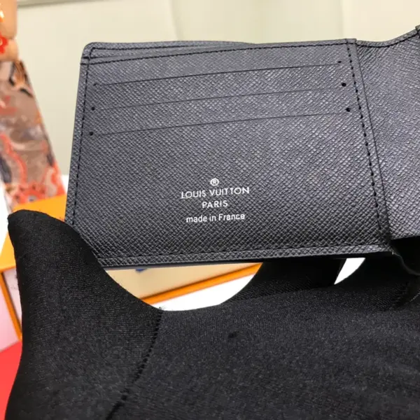 Louis Vuitton Damier Graphite 男士多夾層輕便錢包 | 可個人化訂製