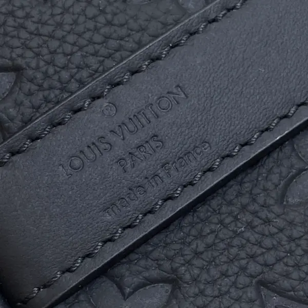 Louis Vuitton Keepall Bandoulière 25 黑色Taurillon Monogram迷你旅行袋 20 Louis Vuitton Keepall Bandoulière 25 黑色Taurillon Monogram迷你旅行袋