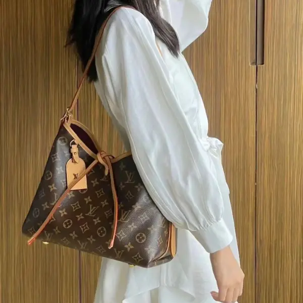 正品級別高仿LV單肩包 Carryall系列 小號 - Louis Vuitton Carryall系列 M46203 40 高仿LV單肩包 正品級別高仿LV單肩包 Carryall系列 小號 - Louis Vuitton Carryall系列 M46203 高仿LV單肩包