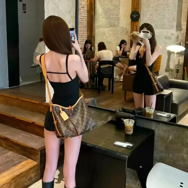 正品級別高仿LV單肩包 Carryall系列 小號 - Louis Vuitton Carryall系列 M46203 44 高仿LV單肩包 正品級別高仿LV單肩包 Carryall系列 小號 - Louis Vuitton Carryall系列 M46203 高仿LV單肩包