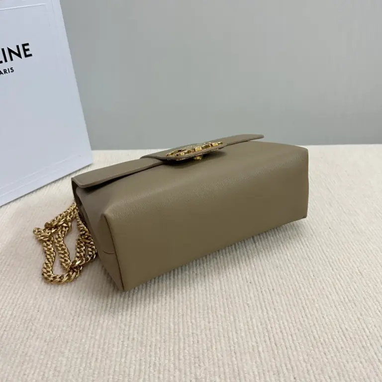 高仿CELINE-賽琳 經典TRIOMPHE牛皮革斜挎包 - 金色飾面多功能肩背包-115853