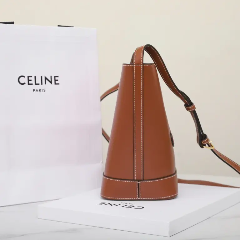 高仿CELINE-賽琳 復古牛皮革斜挎包 - 多功能便攜設計-113783