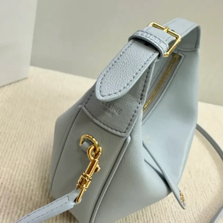 高仿CELINE-賽琳 金色牛皮多功能手提斜挎包 - 大容量智能手機收納-120723 15 高仿CELINE-賽琳 金色牛皮多功能手提斜挎包 - 大容量智能手機收納-120723