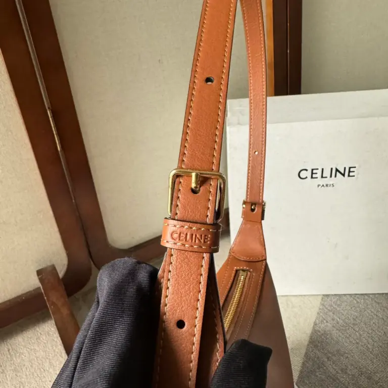 高仿CELINE-賽琳 多功能牛皮斜挎肩背包-117253