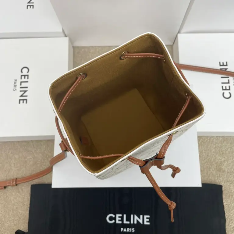 高仿CELINE-賽琳 義大利製造迷你手袋 可裝PLUS手機 牛皮革包邊斜挎包-10M742 16 高仿CELINE-賽琳 義大利製造迷你手袋 可裝PLUS手機 牛皮革包邊斜挎包-10M742