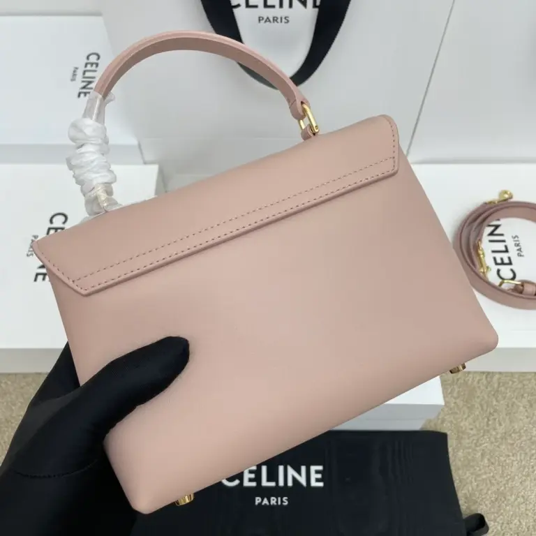 高仿CELINE-賽琳 TRIOMPHE鎖扣牛皮革斜挎包-118113