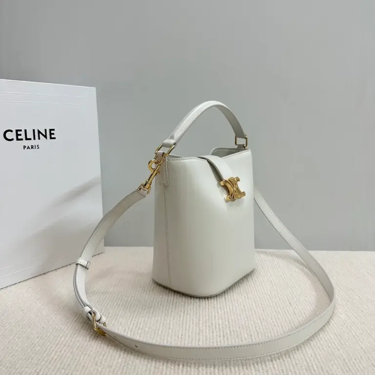 高仿CELINE-賽琳 經典TRIOMPHE磁扣牛皮手提斜挎包-119173