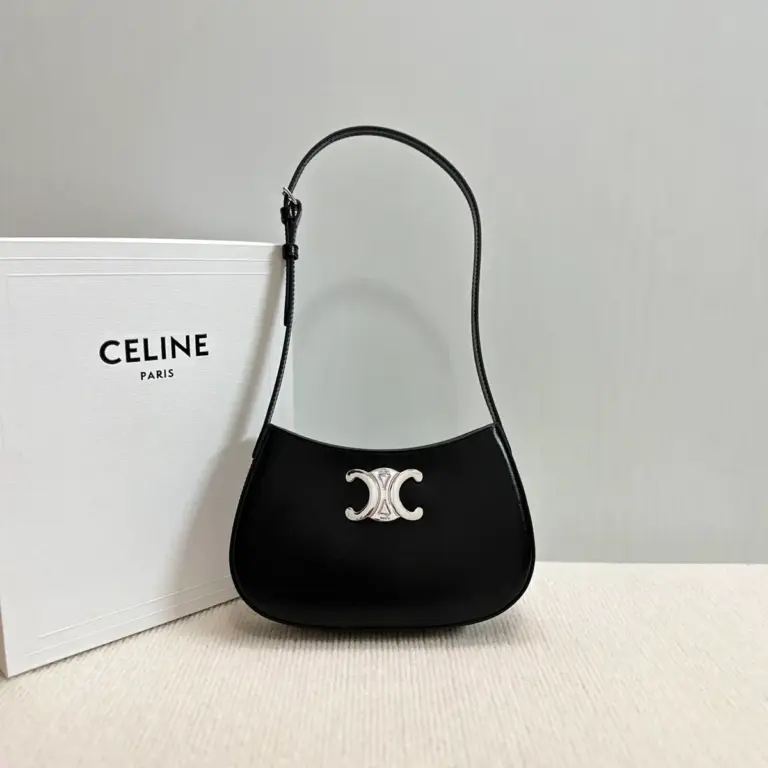 高仿CELINE-賽琳 銀色飾面牛皮革斜挎包-115703