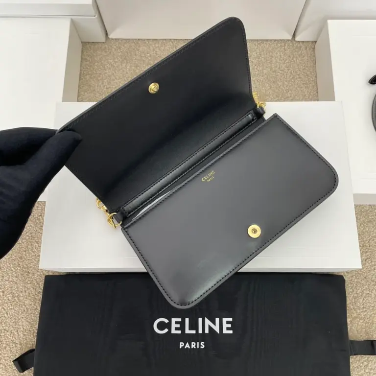 高仿CELINE-賽琳 迷你TRIOMPHE鎖扣牛皮手袋 - 多功能時尚隨身包-10L973