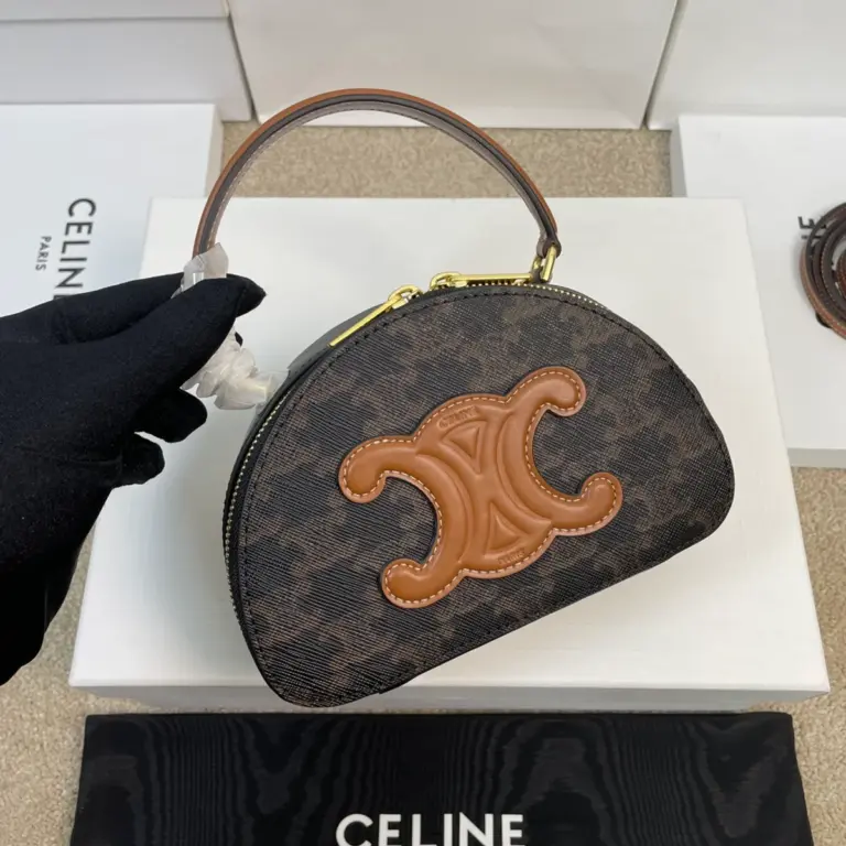 高仿CELINE-賽琳 迷你牛皮革包邊標誌印花手袋 - 多背法時尚配飾-10K642