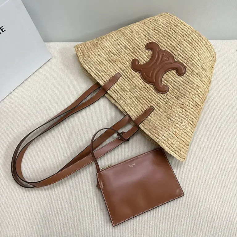 高仿CELINE-賽琳 手工編織牛皮革包邊肩背包-114342