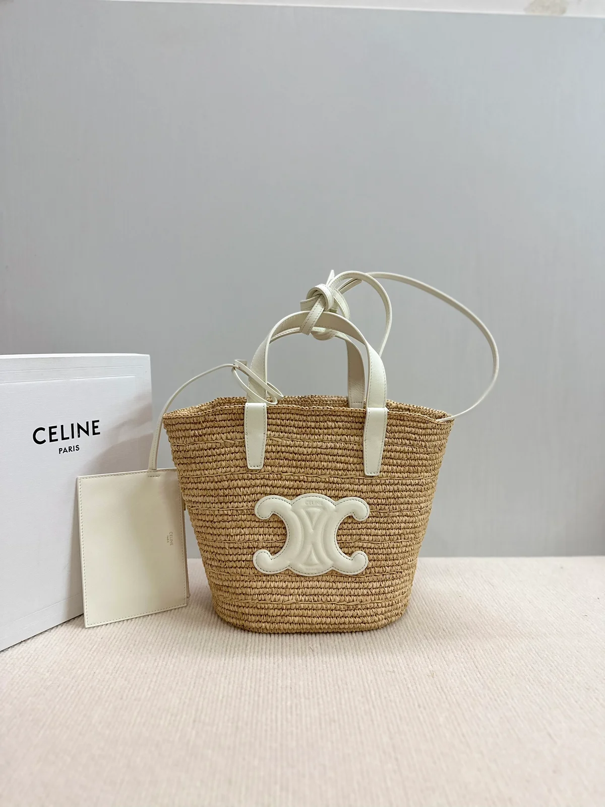 高仿CELINE-賽琳 手工編織牛皮革包邊手提肩背包-115802 2 高仿CELINE 高仿CELINE-賽琳 手工編織牛皮革包邊手提肩背包-115802 高仿CELINE