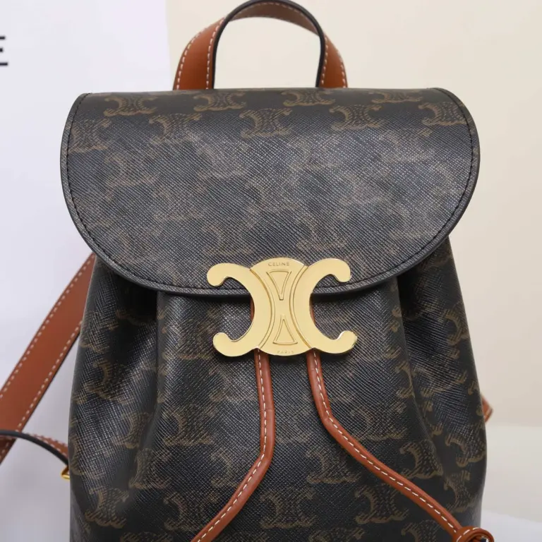 高仿CELINE-賽琳 Saint Laurent TRIOMPHE CANVAS 多功能印花背包-118702