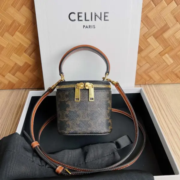 高仿CELINE-賽琳 聖羅蘭 TRIOMPHE CANVAS 迷你手袋-10J762