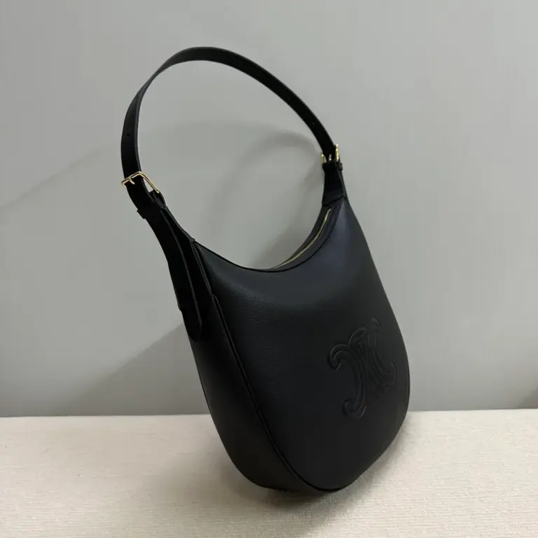 高仿CELINE-賽琳 金色飾面牛皮革肩背包-114713