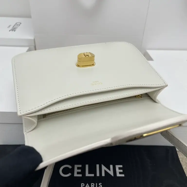 高仿CELINE-賽琳 TRIOMPHE壓印旋轉鎖扣牛皮手提包-121423