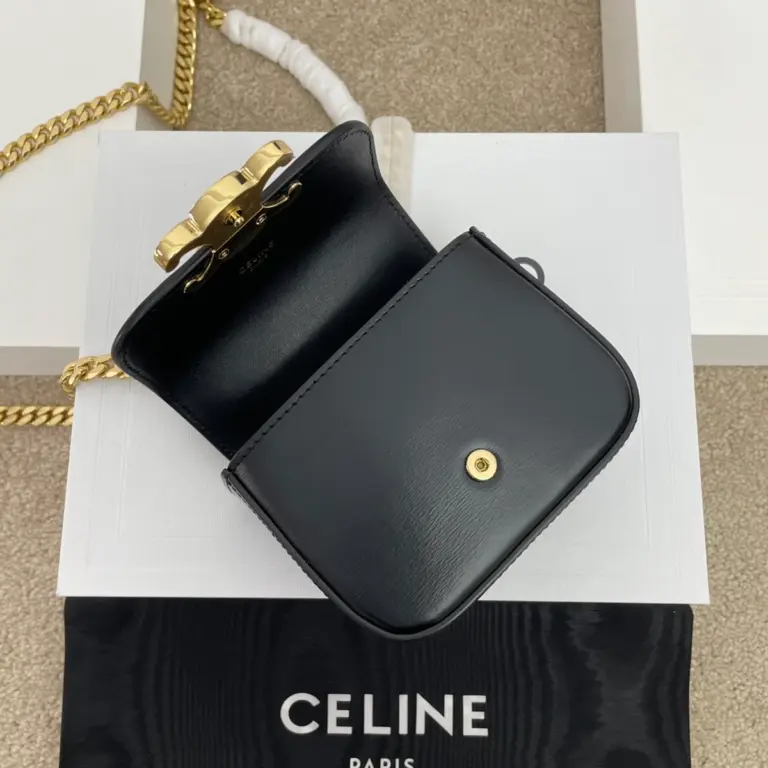 高仿CELINE-賽琳 迷你牛皮TRIOMPHE金屬扣斜挎手袋-10L843