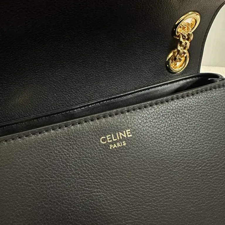 高仿CELINE-賽琳 經典TRIOMPHE牛皮革斜挎包 - 金色飾面多功能收納-115853