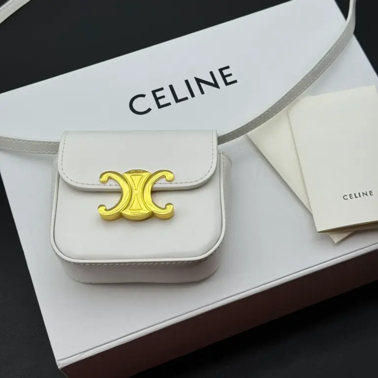 高仿CELINE-賽琳 經典牛皮迷你手袋 - TRIOMPHE按扣設計 多背法時尚配飾-10I513