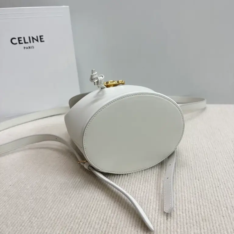 高仿CELINE-賽琳 TRIOMPHE磁扣多功能皮革包-118703